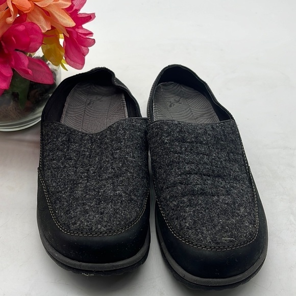 Chaco Gray Wool Slip son Mule Sz 7. BLO1187C - Picture 1 of 7